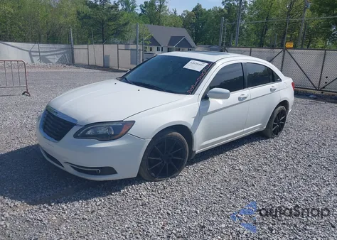 2011 Chrysler 200 S из США, поврежденный, VIN 1C3BC8FG0BN566964